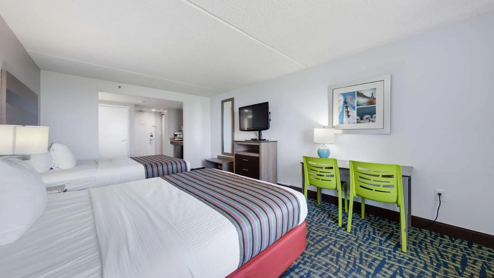 Best Western Plus Holiday Sands Inn&Suites Norfolk 3*,