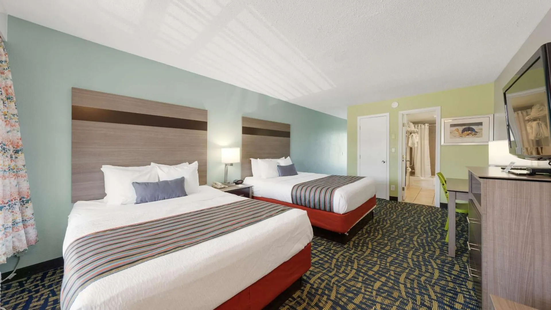 Best Western Plus Holiday Sands Inn&Suites Norfolk 3*,  États-Unis