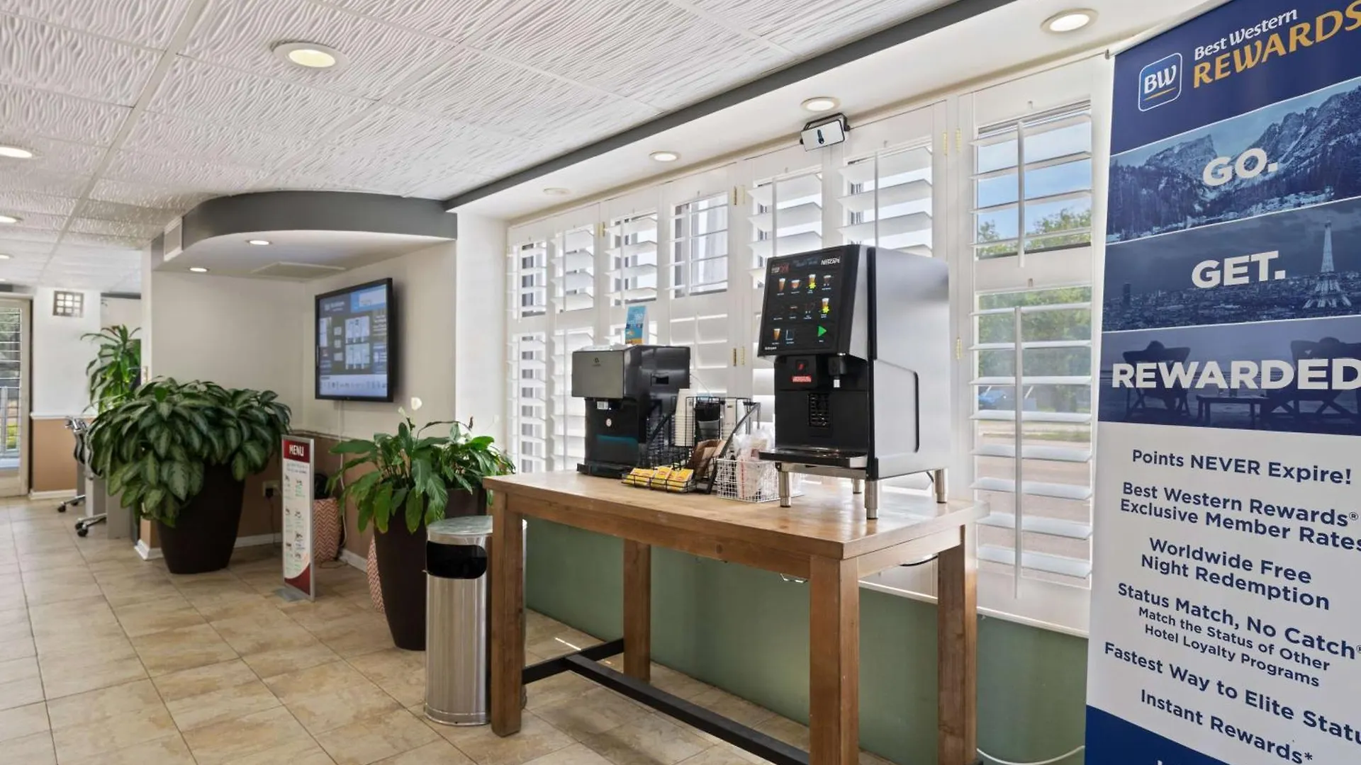 Best Western Plus Holiday Sands Inn&Suites Norfolk Hotel