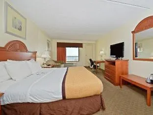 Best Western Plus Holiday Sands Inn & Suites Norfolk 3*,  United States